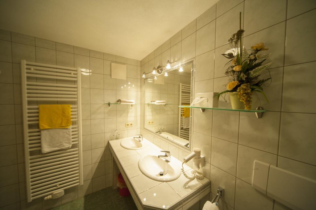 Appartements Al Castagno 埃尔瓦尔德 外观 照片